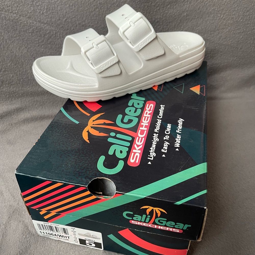 Skechers White Street Cleat Low Sandal/Slide
